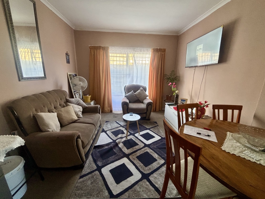 2 Bedroom Property for Sale in Protea Heights Western Cape